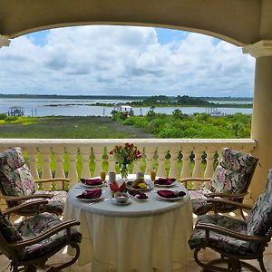 Pearl Of The Sea Luxury Bed & Breakfast